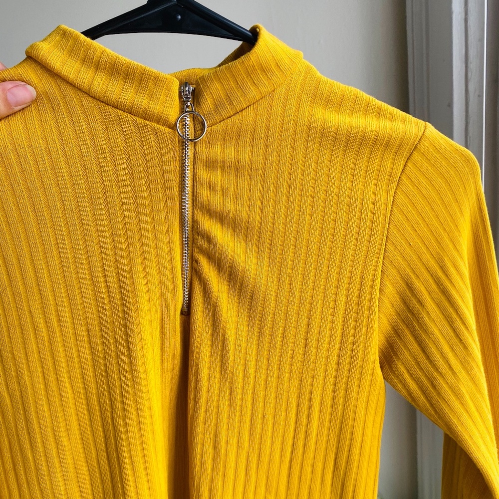 Zip-up High Neck Blouse